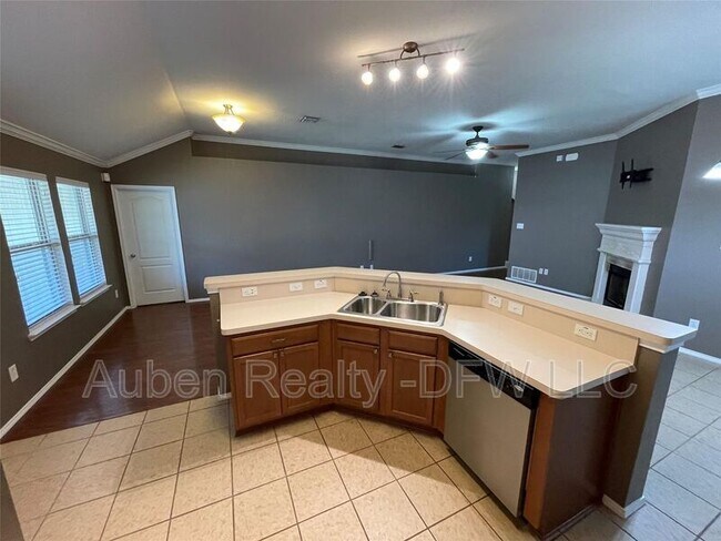 Building Photo - 344 Amethyst Dr