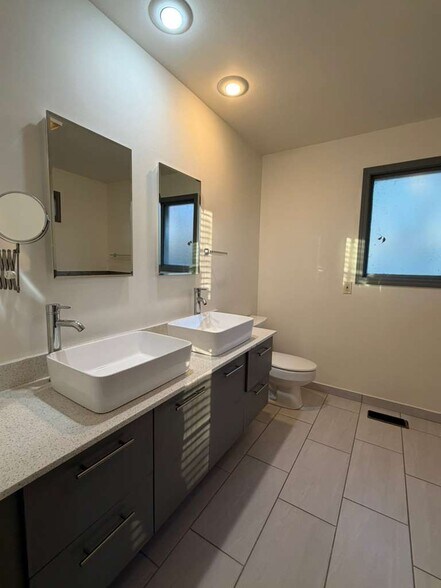 Building Photo - 11409 Hickory Hill Rd