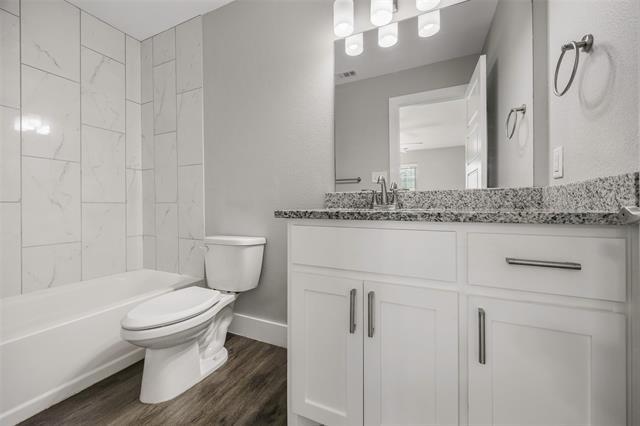 Building Photo - 901 W Collins St