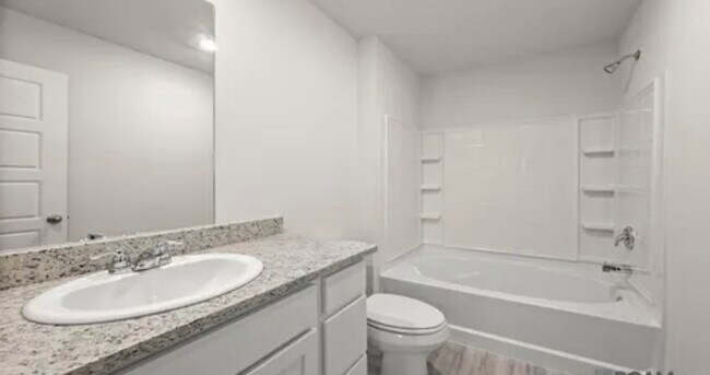 Building Photo - 481 Miraval Ave