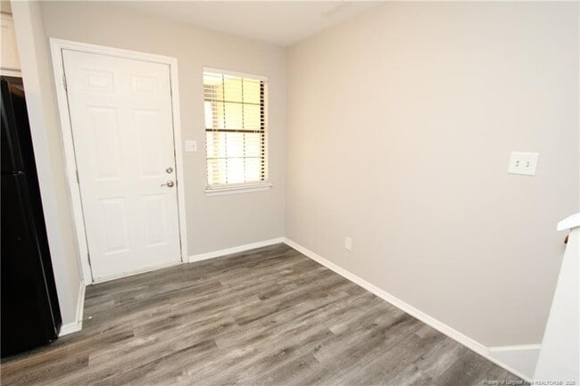 Building Photo - 4901 Coral Ridge Ct