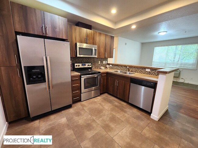 Building Photo - 8061 NE Rockne Way