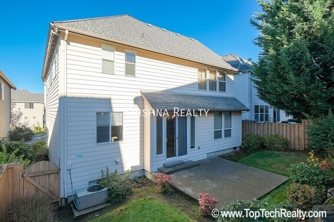 Building Photo - 12750 NW Alsace Ln