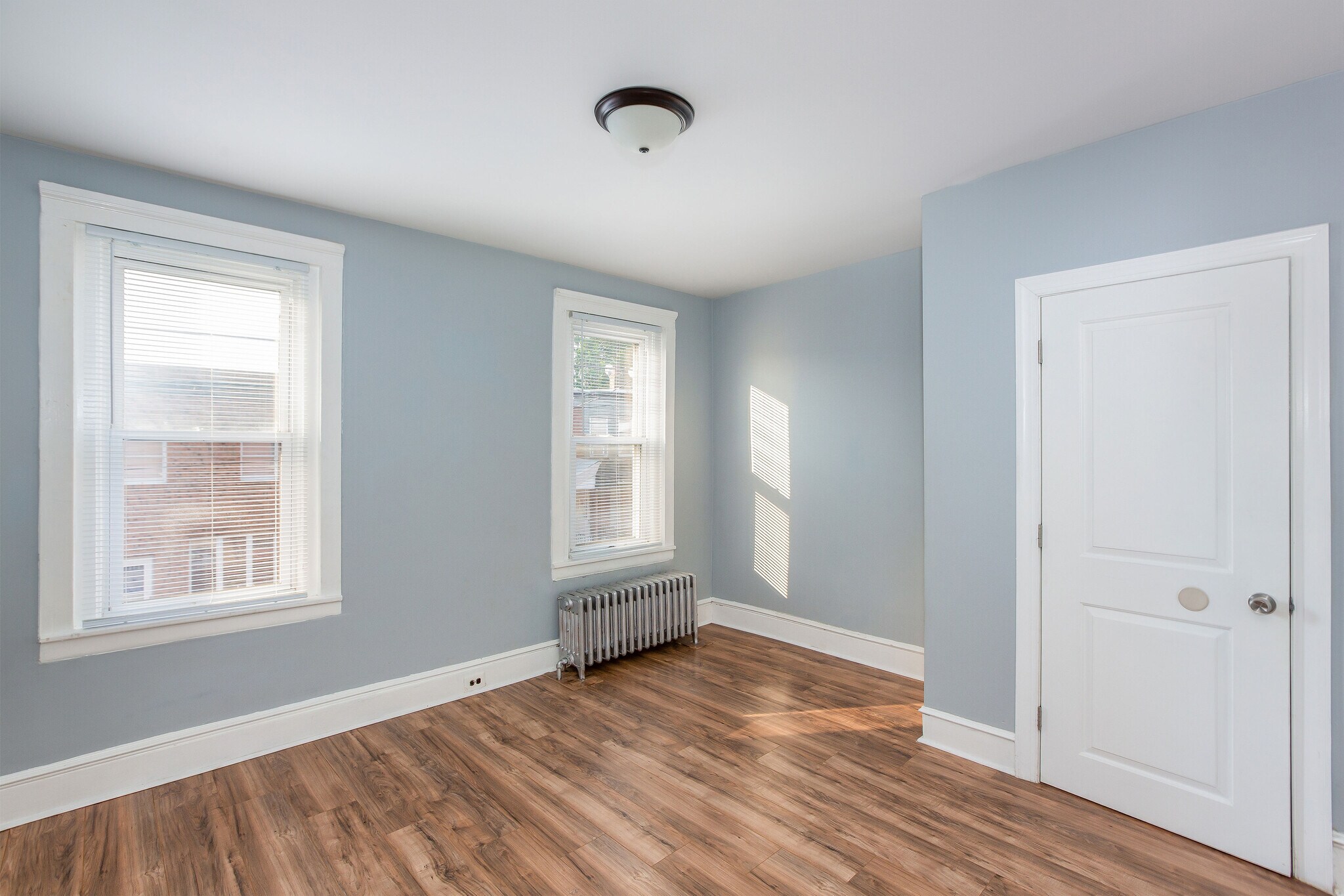 Building Photo - 3030 Tulip St