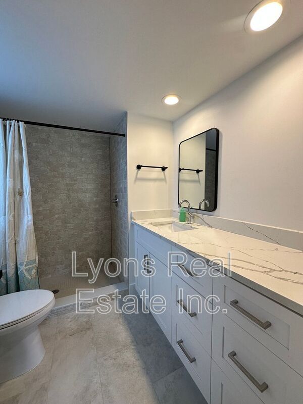Building Photo - 6308 Sugar Bush Ln