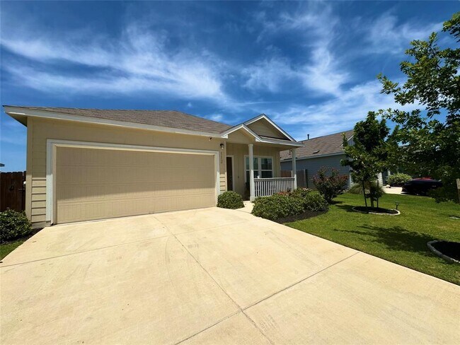 Building Photo - 112 Akela Wy