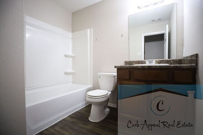 Building Photo - Beautiful 4 bedroom/2 bath home - Nettleton