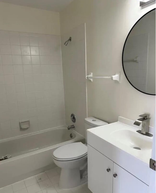 Building Photo - 10535 NW 57th St