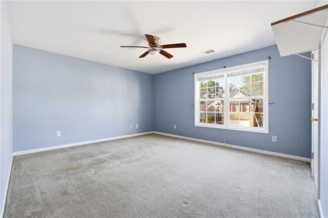 Building Photo - 5440 Village View Ln SW