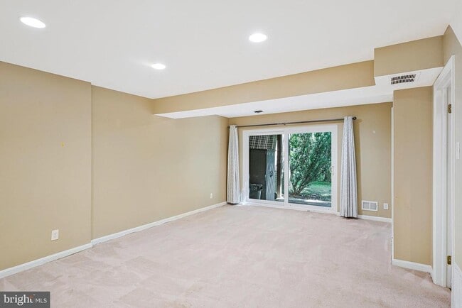 Building Photo - 11069 Saffold Way