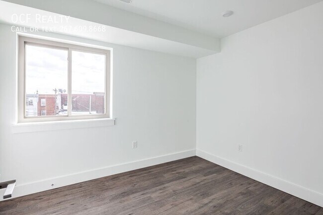 Building Photo - 1155 S 15th St