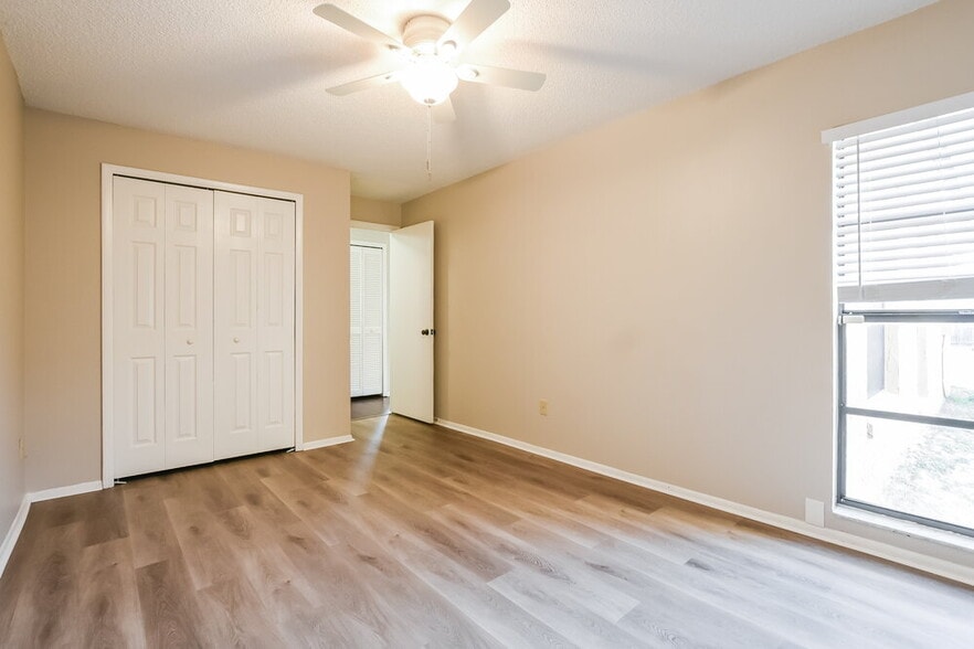 Building Photo - 1332 Andes Dr