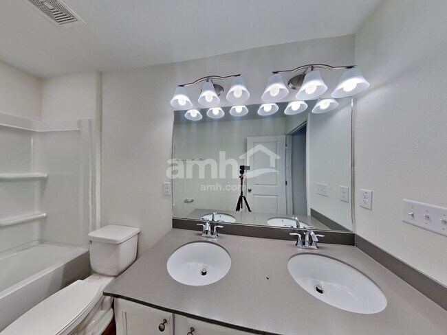 Building Photo - 29648 Passerine Ct