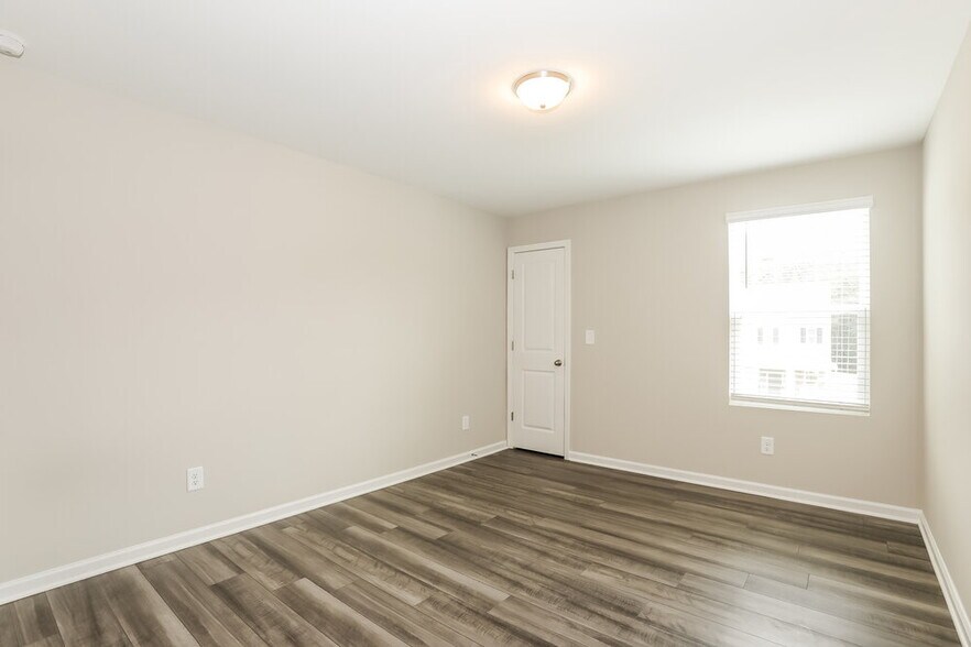 Building Photo - 4034 Kendrick Cir