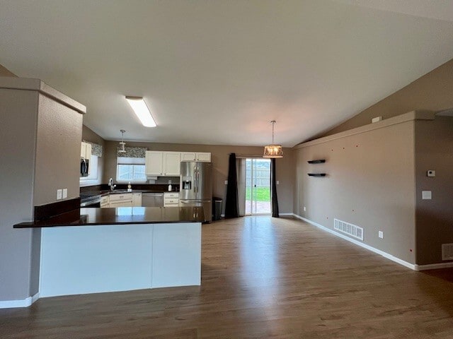 Building Photo - 4717 S Pointe Dr