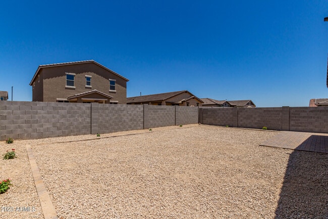Building Photo - 17318 W Surrey Dr