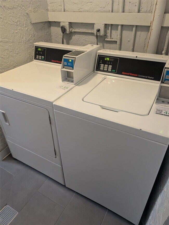 Building Photo - 3626 NE 168th St