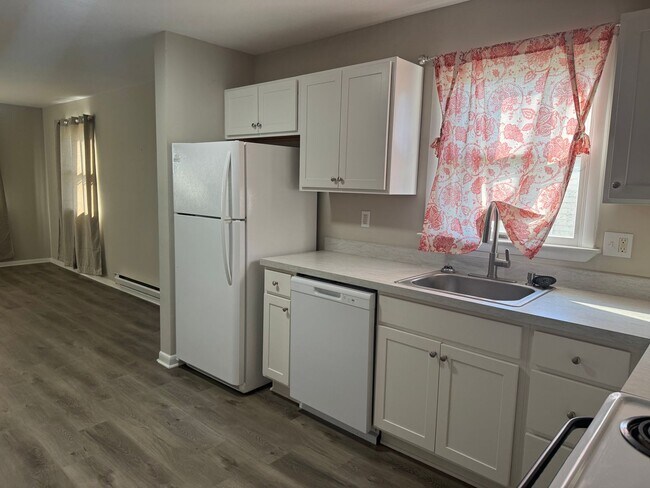 Building Photo - S. Mont Valla Avenue