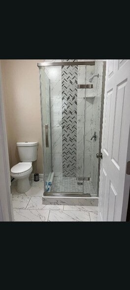 Building Photo - 121 S Fulton St