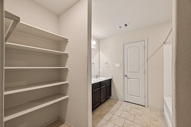 Building Photo - 23506 Umbrella Pine Dr