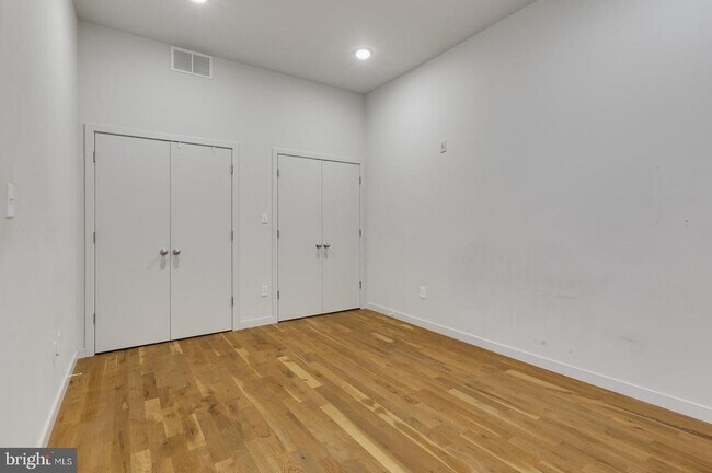 Building Photo - 1737 N Howard St