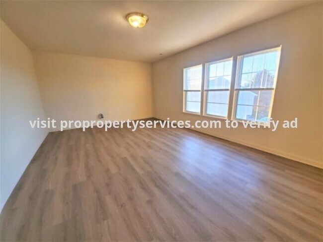 Building Photo - Charming Raised Rancher With Lawn Care Included