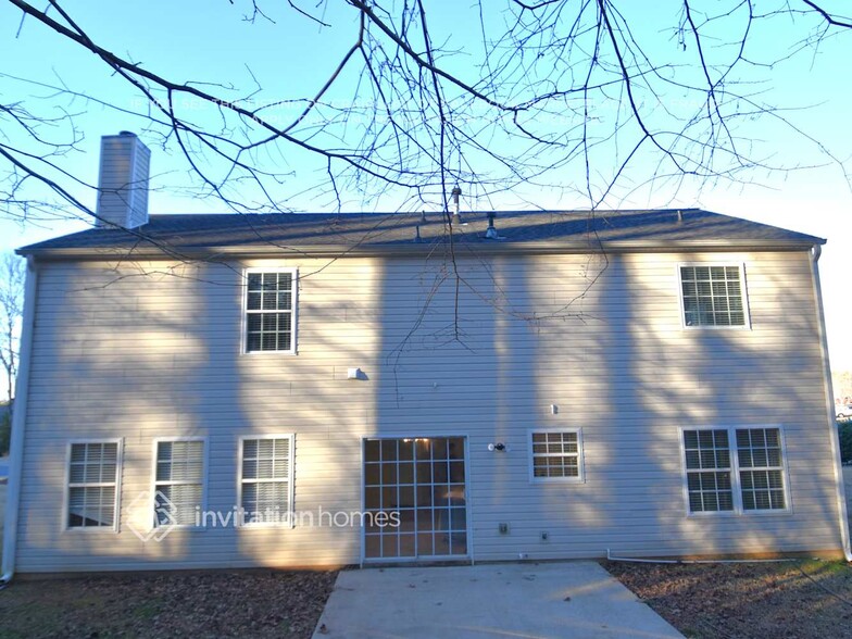 Building Photo - 1058 River Plantation Dr