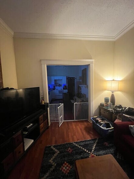Building Photo - 709 N Murat St