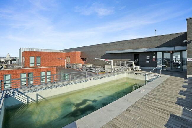 Building Photo - Nice Nest in Navy Yard| - Pet friendly and...