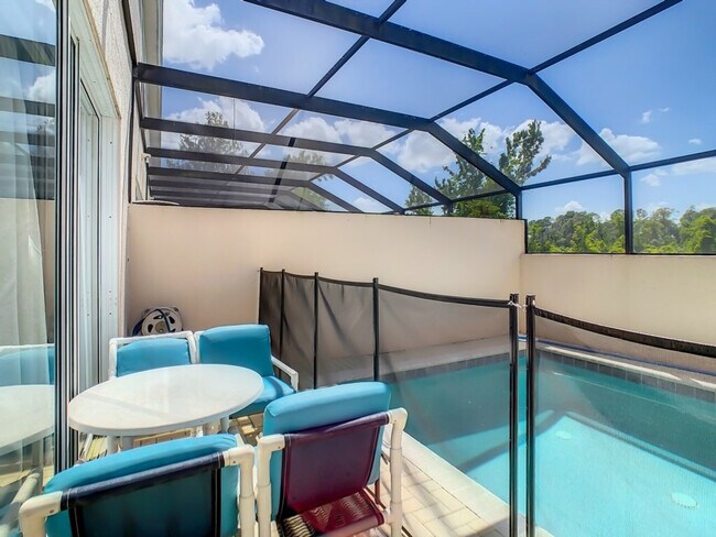 Building Photo - 2356 Silver Palm Dr