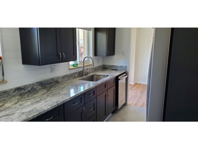 Building Photo - 1585 S Vallejo St