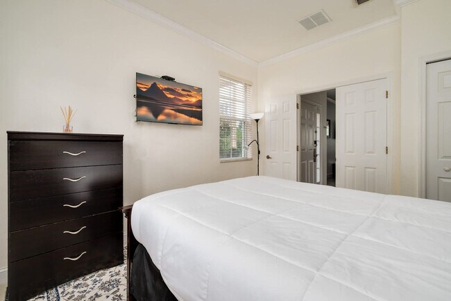 Building Photo - 835 Assembly Ct