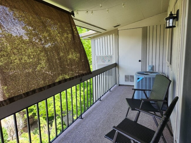 Building Photo - Beautiful 2 Bd 2 Bath Condo in Murray