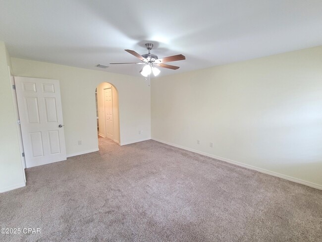 Building Photo - 3225 Azalea Cir