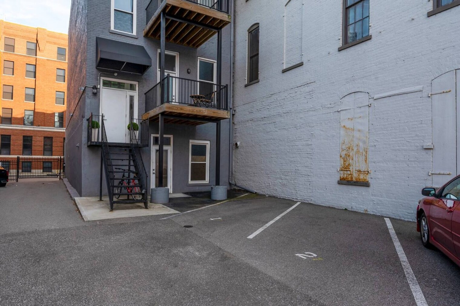 Building Photo - 800 Broadway-SI ID1624839P