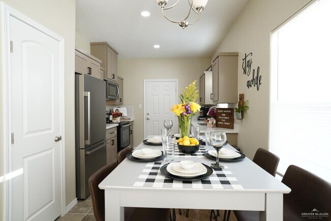 Building Photo - 26 N 59th St