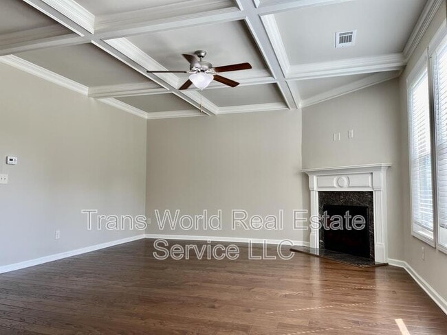 Building Photo - 7531 Silk Tree Pointe