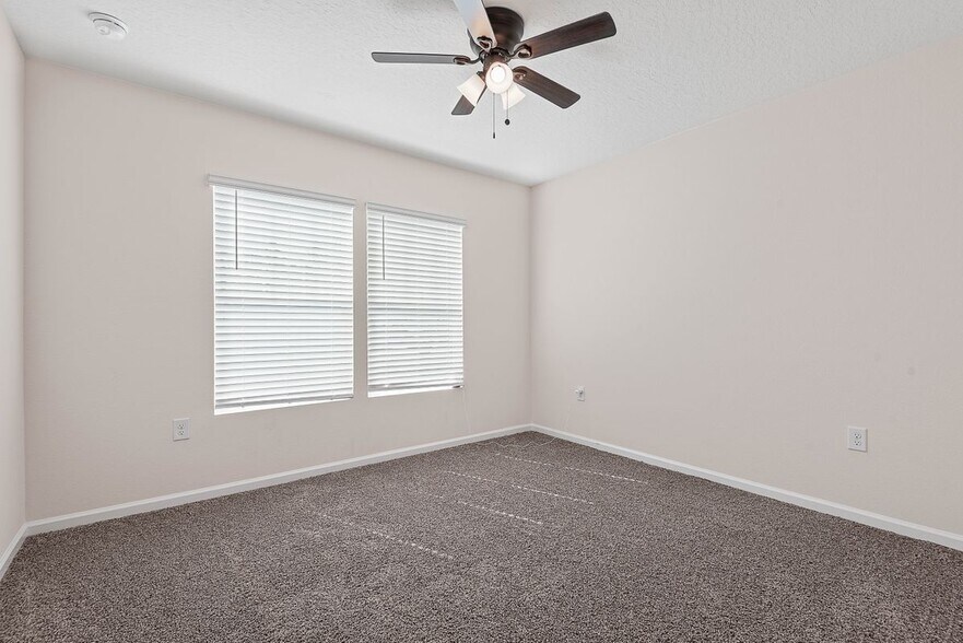 Building Photo - 657 Grand Reserve Dr