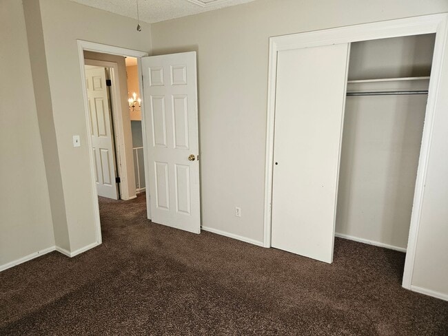 Building Photo - Charming 3-bedroom, 2-bathroom home