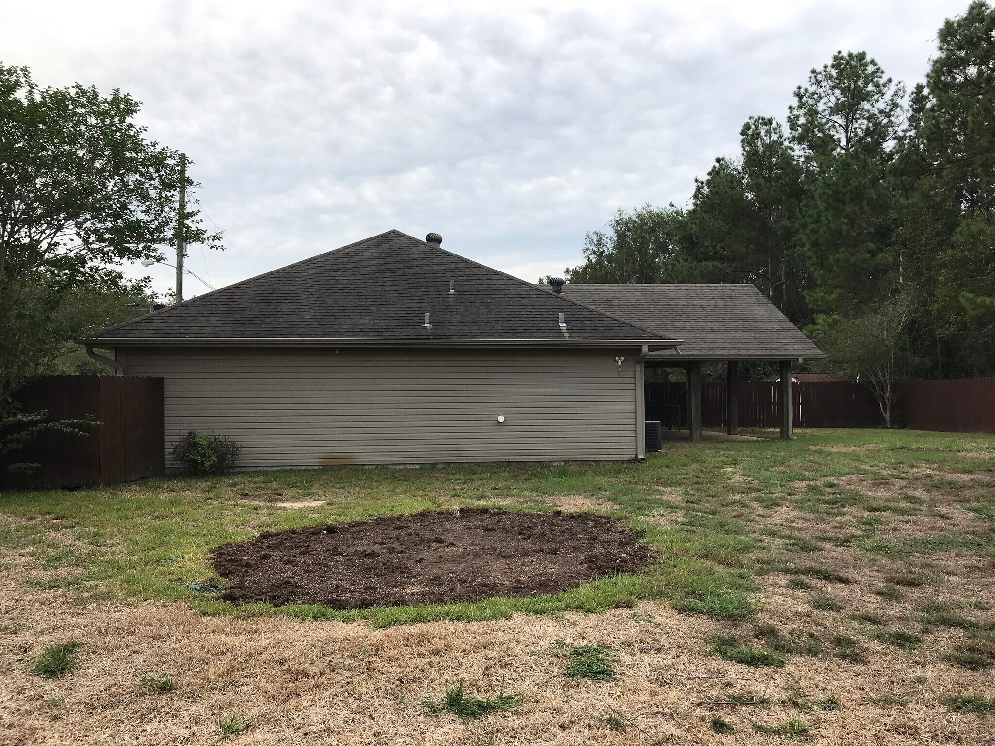 Building Photo - 5660 Springfield Cir W