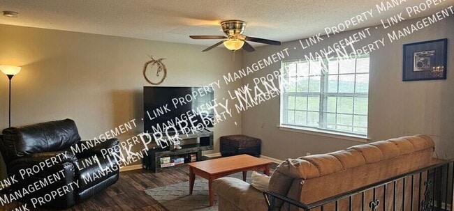 Building Photo - 2433 Meade Cir