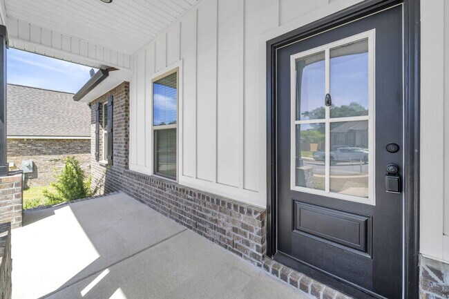 Building Photo - 4603 Jayhawk Dr