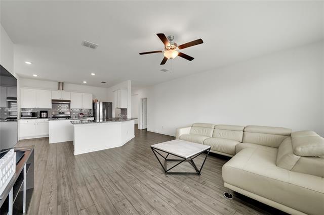 Building Photo - 5630 Elwood Dr