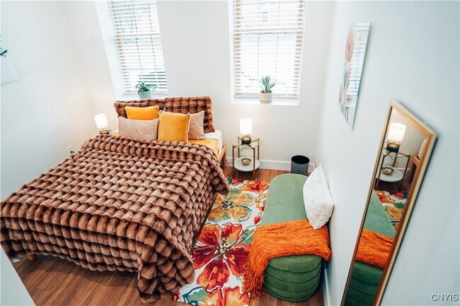 Building Photo - 110 Hotel St