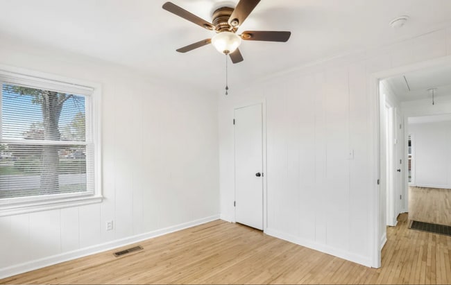 Building Photo - 168 Dorris Ave