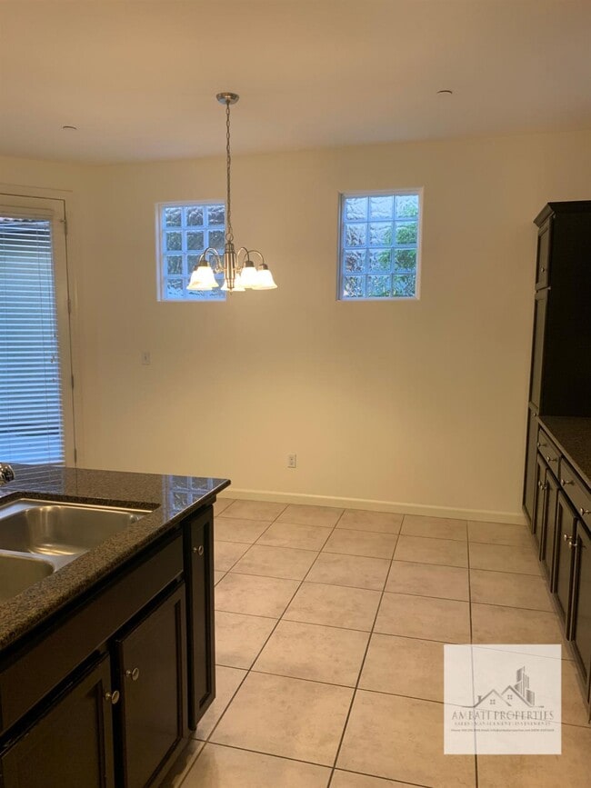 Building Photo - 3663 Etchings Way