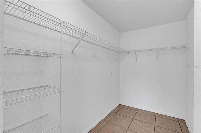 Building Photo - 7417 Vista Way