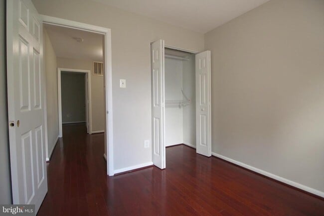 Building Photo - 6215 Gemini Ct