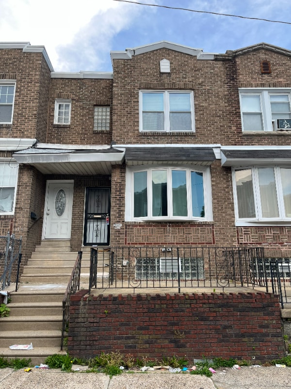 Primary Photo - 1143 Rosalie St