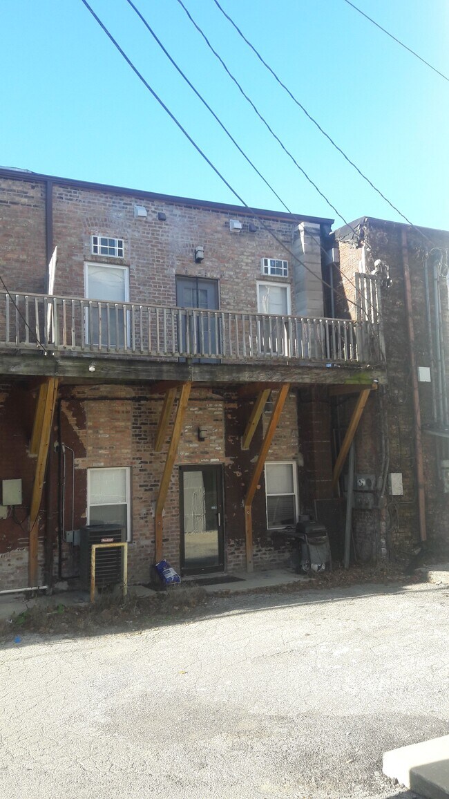 Private balcony - 132 N 3rd St